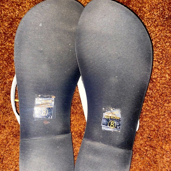 Soda sandals size 8 - Picture 3 of 3